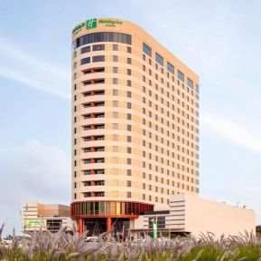 Holiday Inn and Suites Dubai Science Park