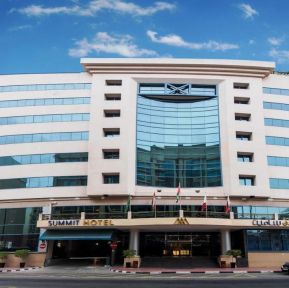 Landmark Summit Hotel
