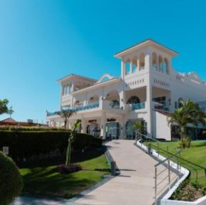 POSH CLUB SUNRISE MONTEMARE RESORT