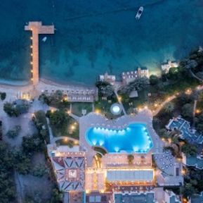 DOUBLETREE BY HILTON ISIL CLUB RESORT