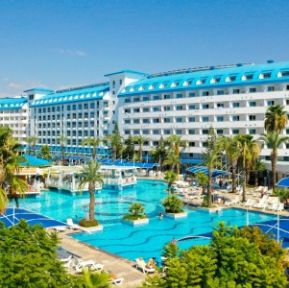 CRYSTAL ADMIRAL RESORT