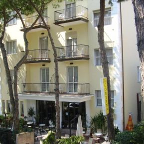 CORTINA HOTEL