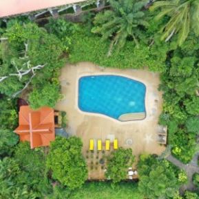 Tropica Bungalow Resort & Restaurant