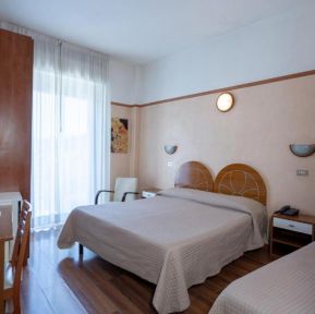 HOTEL BRITANNIA