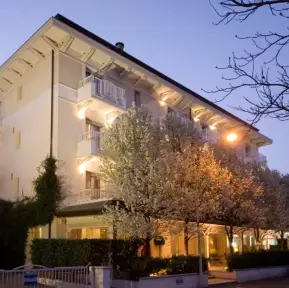 SUITE HOTEL MAESTRALE