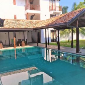 Lagoon Bouitique Hotel