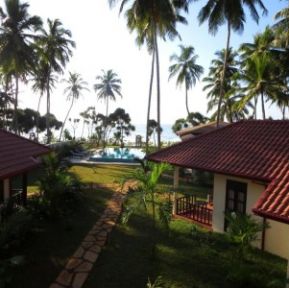 Lanka Beach Bungalows & Villa