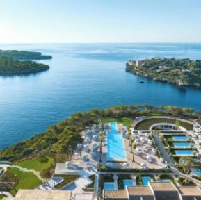 Ikos Porto Petro