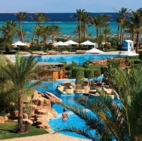 AMWAJ BLUE BEACH RESORT & SPA – ABU SOMA